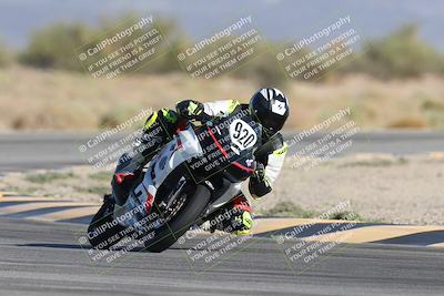 media/Oct-04-2025-CVMA (Sat) [[408bcdd6e4]]/Race 14-500-400-350 Supersport/